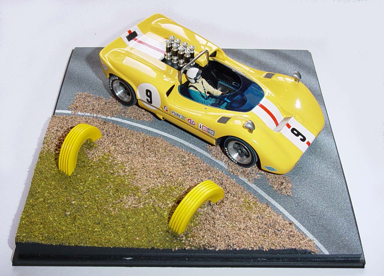 Maxi Models MX 004A McLaren M6B Jo Bonnier Can-Am 1968 Bridgehampton
