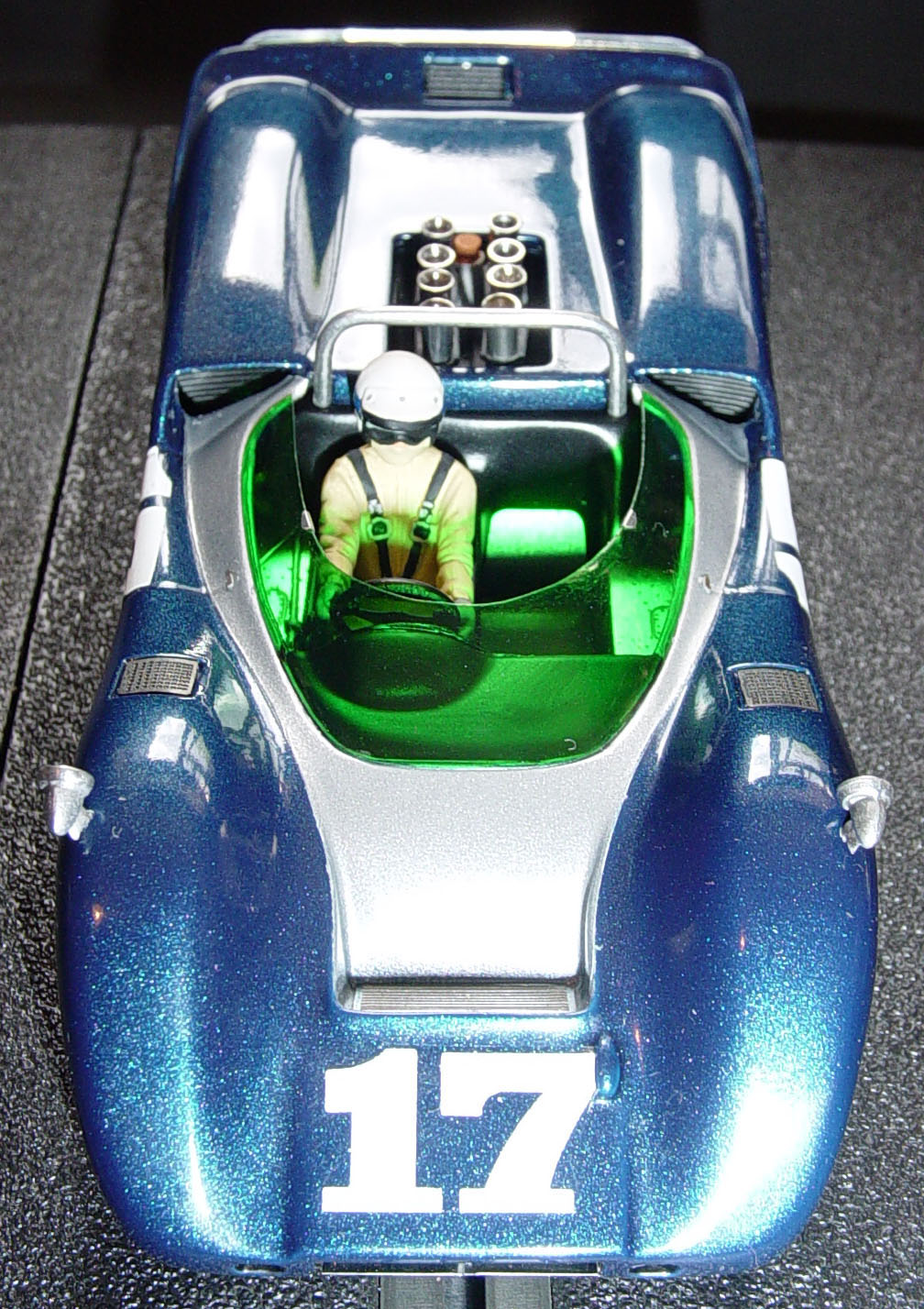 Maxi Models MX 004D McLaren M6B #17 Jerry Titus