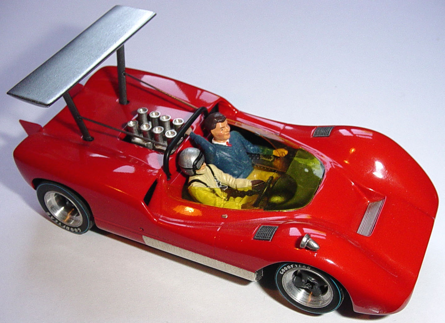 Maxi Models MX-006 McLaren M6 1967 High wing test car