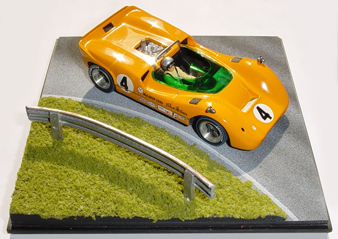 Maxi Models MX 010 McLaren M6B #4 Bruce McLaren