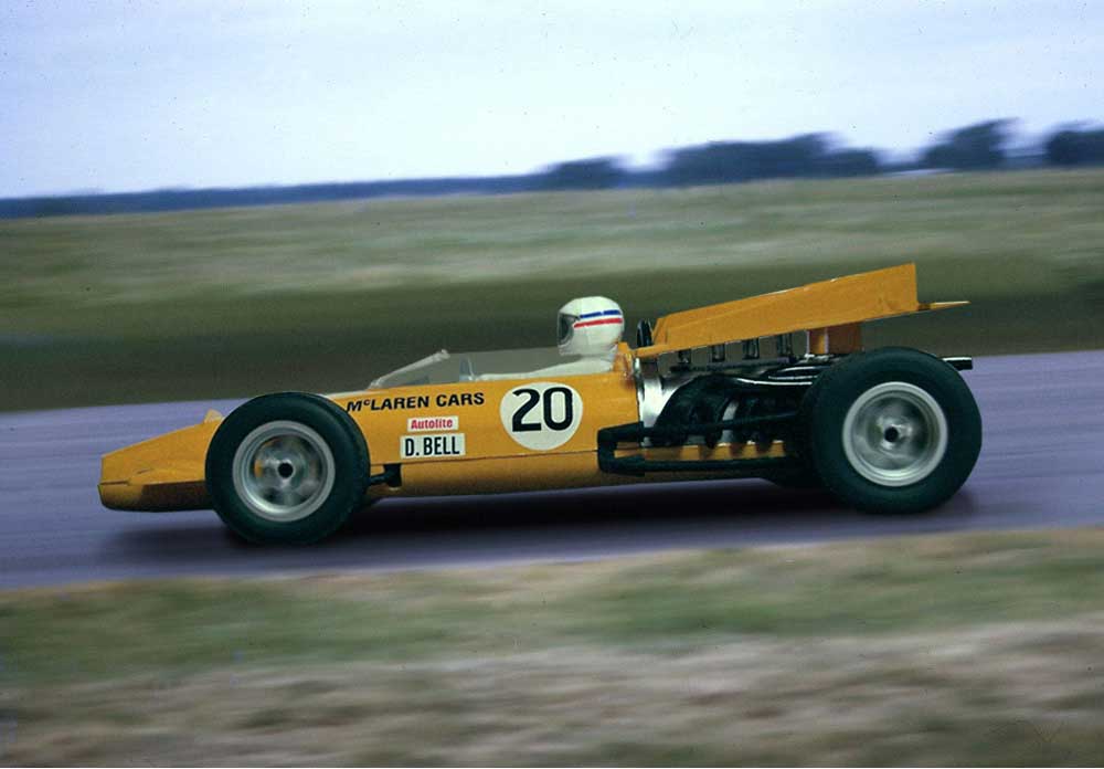 SCX 62050 McLaren M9A F1 model