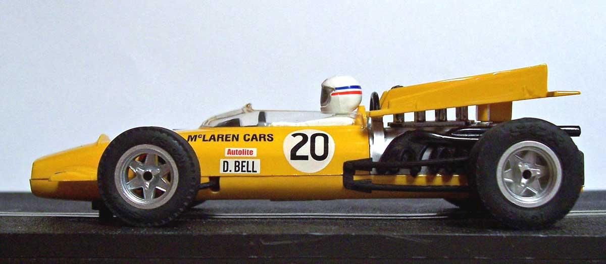 SCX 62050 McLaren M9A F1 model