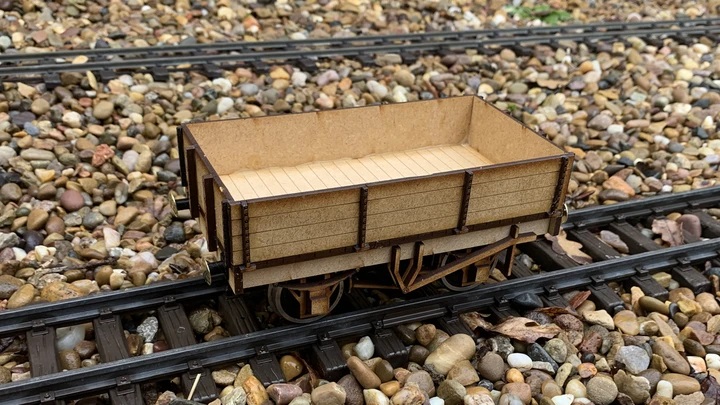 10 ton goods wagon