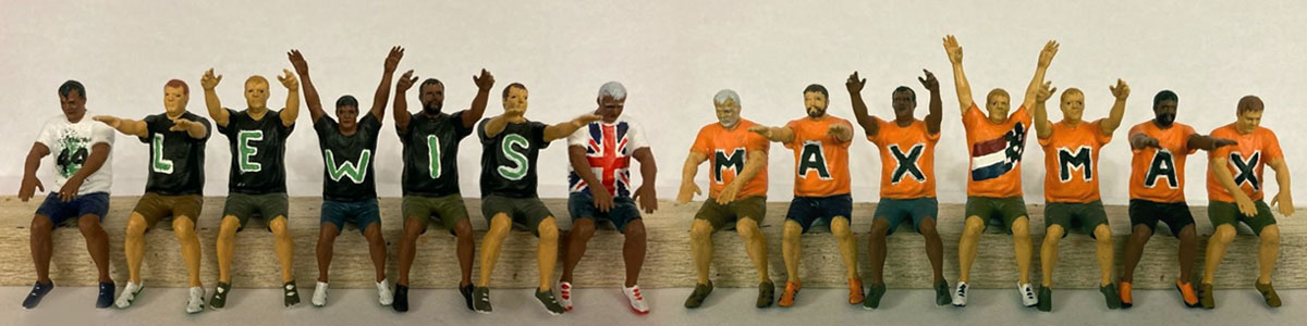 Magnetic Racing Mexican wave spectator figures